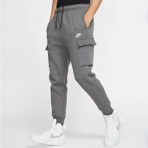 Nike men’s sportswear club fleece cargo joggers